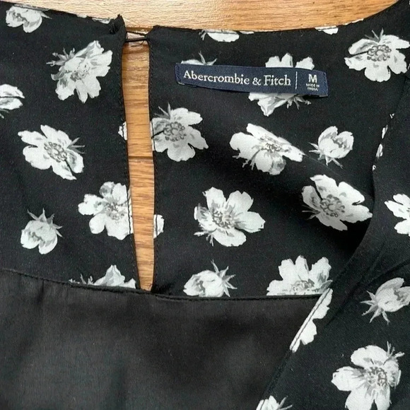 [M]Abercrombie&Fitch  White Floral Viscose Romper - Picture 4 of 9